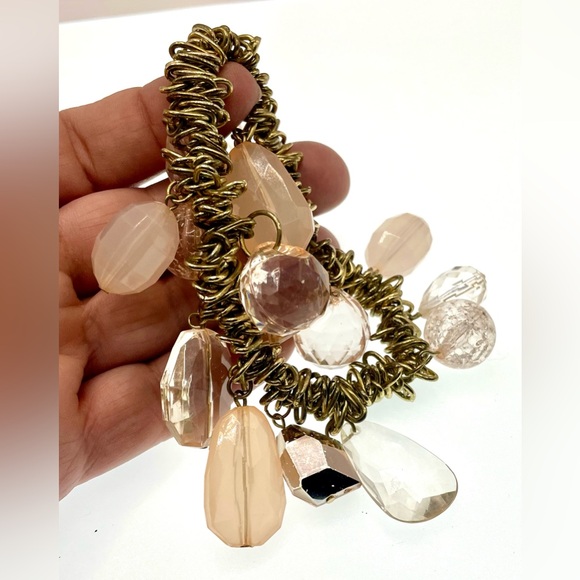 3 for $30 Vintage Gold Tone Stretch Linked Cha-Cha Dangle Lucite Charm Bracelet - Picture 4 of 6